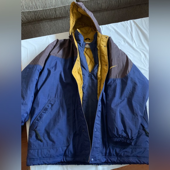 Nike hooded winter jacket - Picture 4 of 5